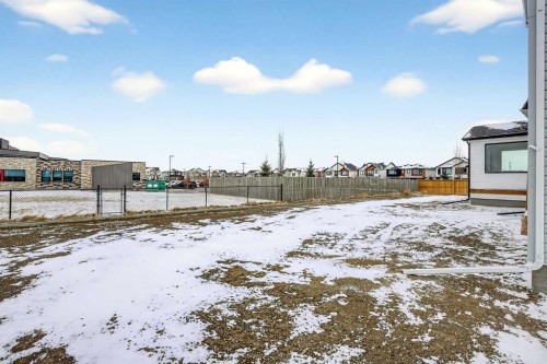 4517 31 Avenue South, Lethbridge, AB - Outdoor