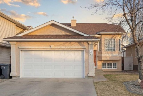 41 Heritage Circle West, Lethbridge, AB - Outdoor