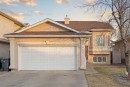 41 Heritage Circle West, Lethbridge, AB  - Outdoor 