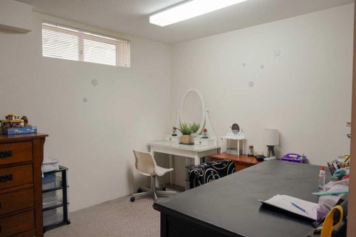 46 Heritage Place West, Lethbridge, AB - Indoor