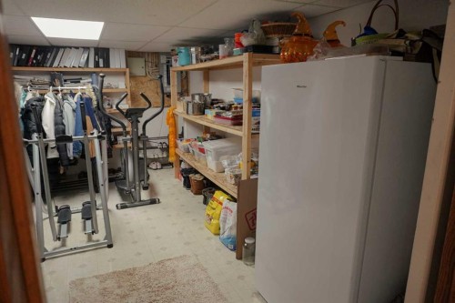 46 Heritage Place West, Lethbridge, AB - Indoor