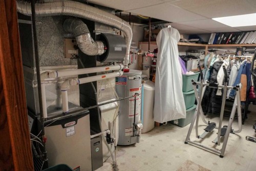 46 Heritage Place West, Lethbridge, AB - Indoor