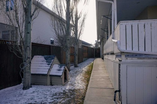 46 Heritage Place West, Lethbridge, AB - Outdoor With Exterior