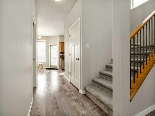 146 Silkstone Road West, Lethbridge, AB - Indoor Photo Showing Other Room