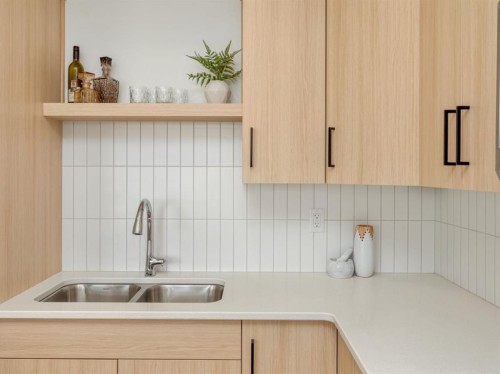 661 Blackwolf Boulevard North, Lethbridge, AB - Indoor Photo Showing Kitchen With Double Sink