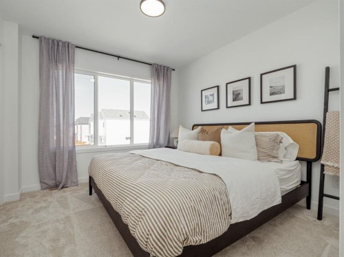 661 Blackwolf Boulevard North, Lethbridge, AB - Indoor Photo Showing Bedroom