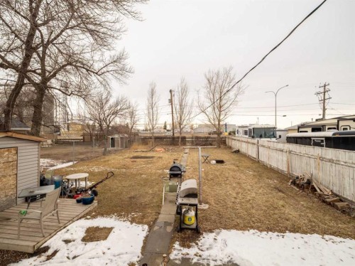 1508 19 Avenue, Coaldale, AB - Outdoor