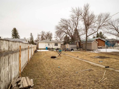 1508 19 Avenue, Coaldale, AB - Outdoor