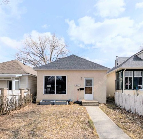 915 8 Street SOUTH Lethbridge, AB T1J 2K7