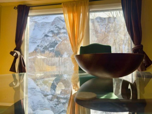 15030 21 Aveunue, Frank, AB - Indoor