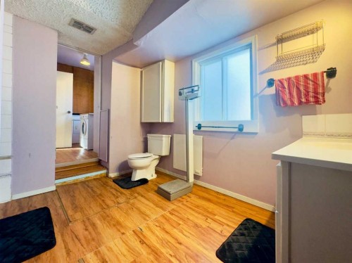 15030 21 Aveunue, Frank, AB - Indoor