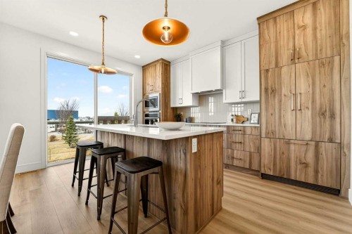63 Miners Road West, Lethbridge, AB - Indoor Photo Showing Kitchen With Upgraded Kitchen