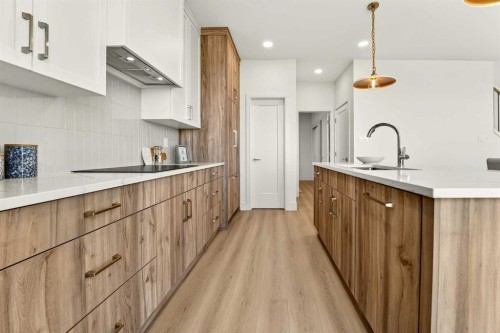 63 Miners Road West, Lethbridge, AB - Indoor Photo Showing Kitchen With Upgraded Kitchen