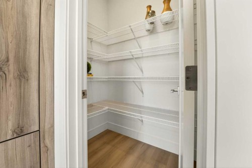 63 Miners Road West, Lethbridge, AB - Indoor With Storage