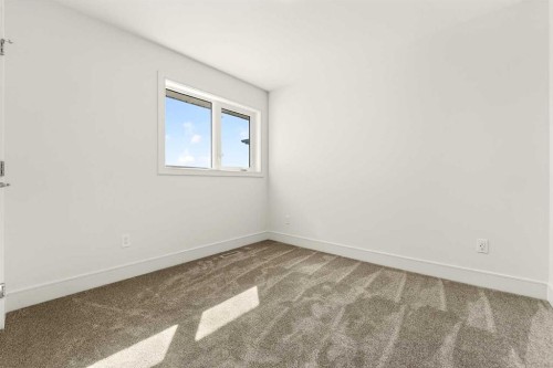 63 Miners Road West, Lethbridge, AB - Indoor Photo Showing Other Room