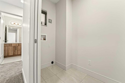 63 Miners Road West, Lethbridge, AB - Indoor Photo Showing Other Room