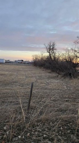 327 E 400 N, Raymond, AB 