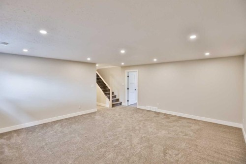 311 S 100 W, Raymond, AB - Indoor