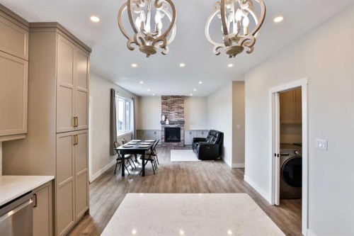 311 S 100 W, Raymond, AB - Indoor Photo Showing Other Room