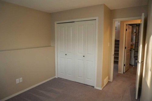 721 Silkstone Close West, Lethbridge, AB - Indoor