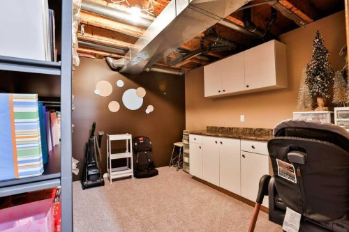 4615 60 Avenue, Taber, AB - Indoor