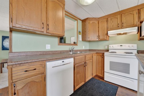 64-2715 Westside Drive West, Lethbridge, AB 