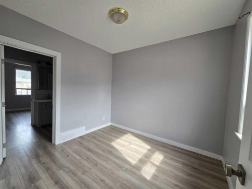 11702 21St Avenue, Blairmore, AB - Indoor Photo Showing Other Room