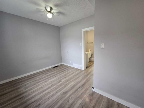 11702 21St Avenue, Blairmore, AB - Indoor Photo Showing Other Room