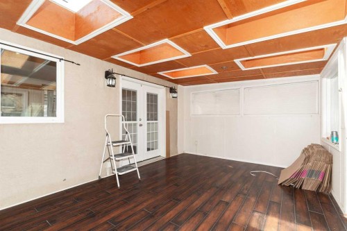 217 50 Avenue, Coalhurst, AB - Indoor Photo Showing Other Room