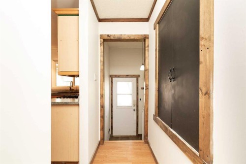 217 50 Avenue, Coalhurst, AB - Indoor Photo Showing Other Room