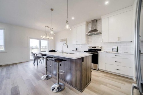 393 Rivergrove Chase West, Lethbridge, AB - Indoor Photo Showing Kitchen With Upgraded Kitchen