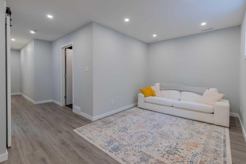 5-418 Highlands Boulevard West, Lethbridge, AB - Indoor