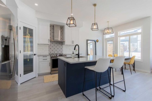 5-418 Highlands Boulevard West, Lethbridge, AB - Indoor Photo Showing Kitchen With Upgraded Kitchen