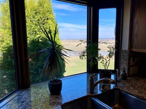 61 Ridgewood Crescent West, Lethbridge, AB - Indoor Photo Showing Kitchen With Double Sink