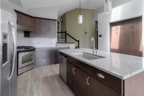 140 Blackwolf Way North, Lethbridge, AB 