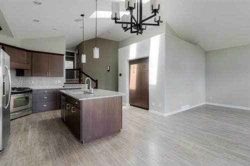 140 Blackwolf Way North, Lethbridge, AB 