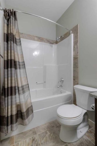 140 Blackwolf Way North, Lethbridge, AB 