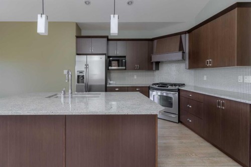 140 Blackwolf Way North, Lethbridge, AB 