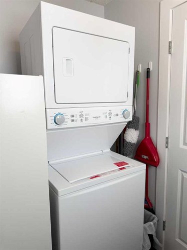 8142 26 Avenue, Coleman, AB - Indoor Photo Showing Laundry Room