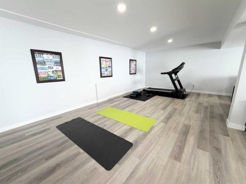 8142 26 Avenue, Coleman, AB - Indoor