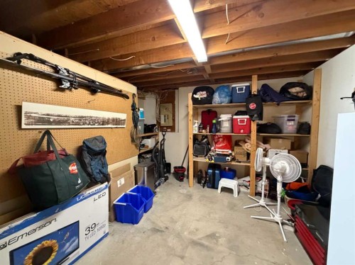 8142 26 Avenue, Coleman, AB - Indoor