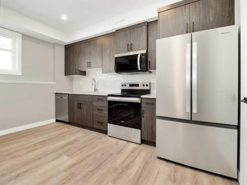 43 Prairie Lake Drive, Taber, AB - Indoor Photo Showing Kitchen