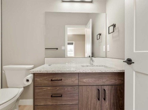 43 Prairie Lake Drive, Taber, AB - Indoor Photo Showing Bathroom