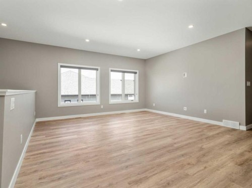 43 Prairie Lake Drive, Taber, AB - Indoor Photo Showing Other Room