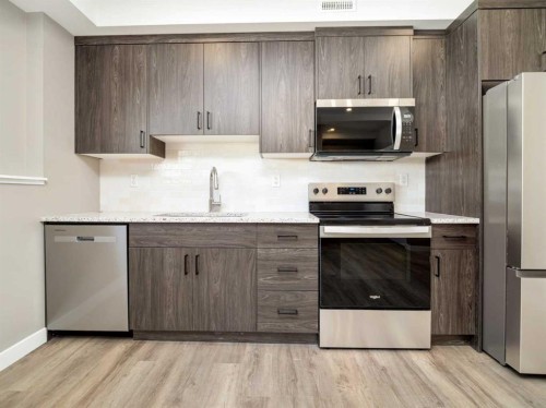 43 Prairie Lake Drive, Taber, AB - Indoor Photo Showing Kitchen
