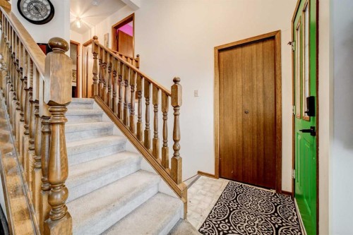 131 Beaverbrook Road North, Lethbridge, AB - Indoor Photo Showing Other Room