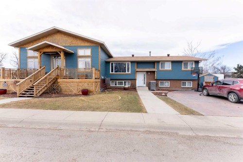 4330 4 Avenue South, Fairview (Hamlet), AB - Outdoor With Facade