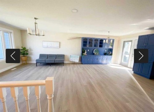 4330 4 Avenue South, Fairview (Hamlet), AB - Indoor Photo Showing Living Room