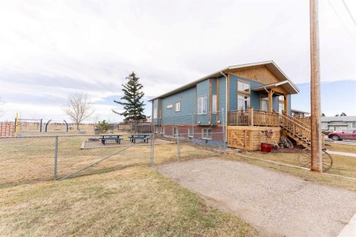 4330 4 Avenue South, Fairview (Hamlet), AB - Outdoor