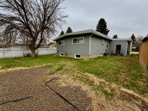 2626 23 Avenue South, Lethbridge, AB - Outdoor